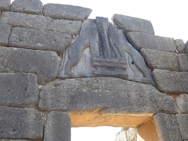 Mykene: Das sog. Löwentor ist das Haupttor der antiken Stadt Mykene und befindet sich im Nordwesten der befestigten Anlage, mykenisch, Mitte 13. Jh. v. Chr. © Badisches Landesmuseum