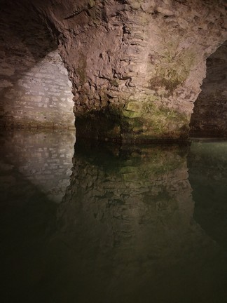 Quellkeller mit Spiegelung. Foto: LWL/ N.Merschmann