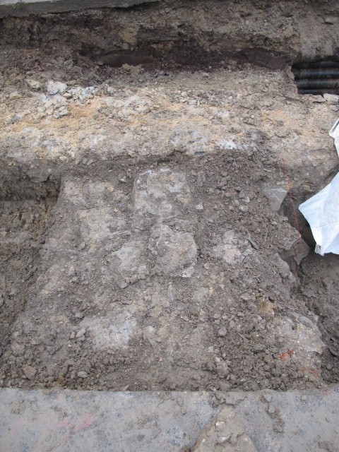 Das Paket von Norden, darüber die Friedhofsmauer, Foto: LWL/K. Mückenberger