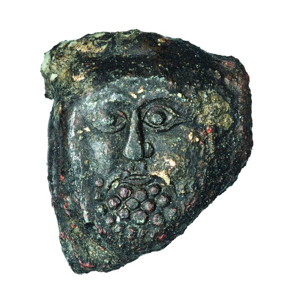 Fragment eines Papstsiegels. Erhalten ist nur noch das Gesicht.