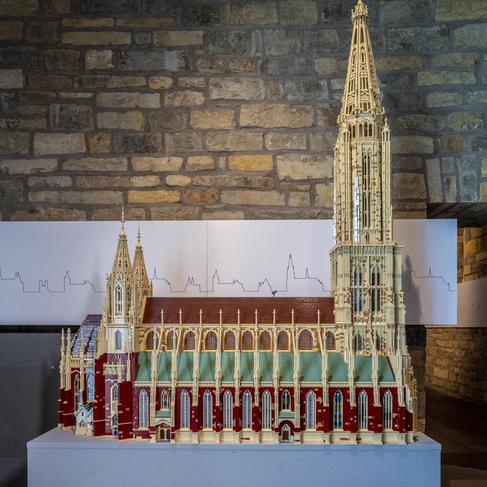 Modell des Ulmer Münsters (vergrößerte Bildansicht wird geöffnet)